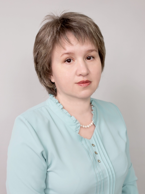 Петрова Елена Михайловна.